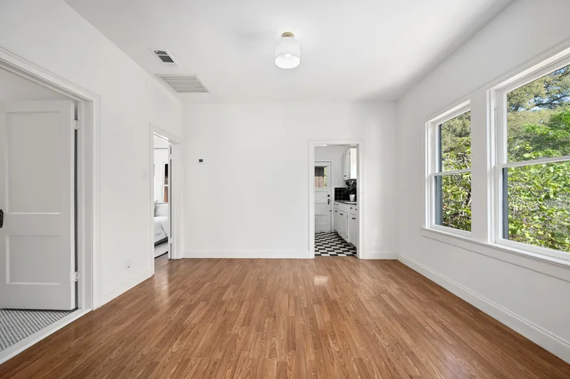 2300_Rae_Dell_Avenue_0019-1.jpg